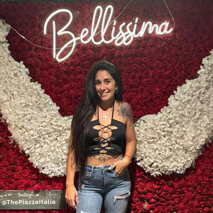 Meet your Posher, Antonella florencia